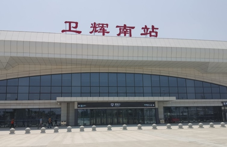 卫辉南高铁站led屏广告